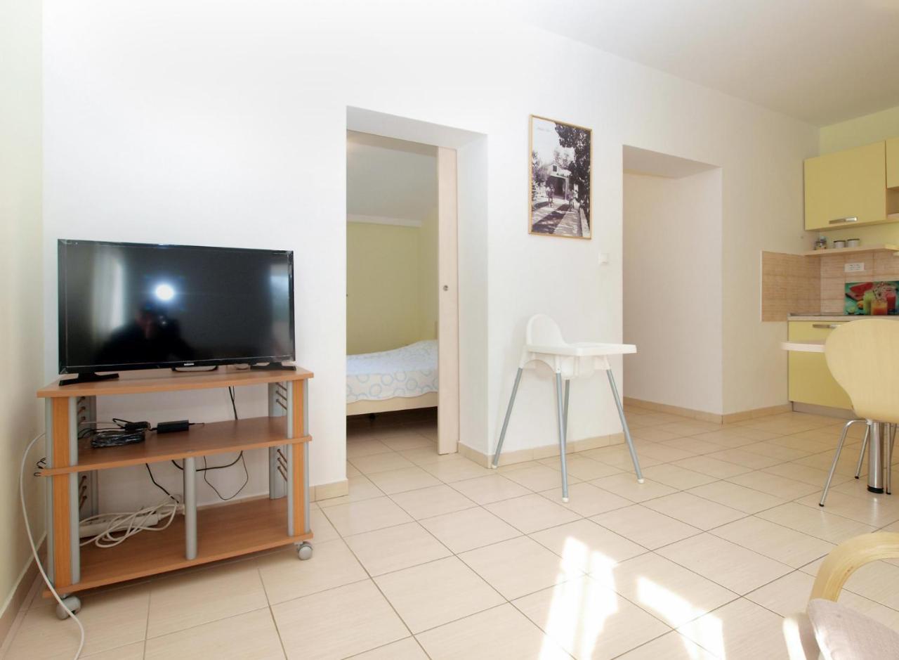 Apartments Mira 1804 Медулин Экстерьер фото