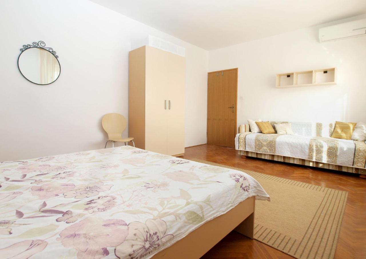 Apartments Mira 1804 Медулин Экстерьер фото